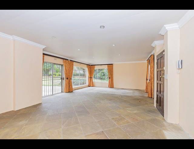 4 BEDROOM HOUSE FOR SALE IN OLIVEDALE